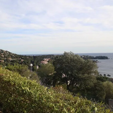 Apartamento Dom Roches Rouges 2